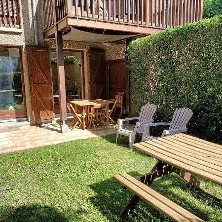 Apartment T2 Centre Avec Jardinet